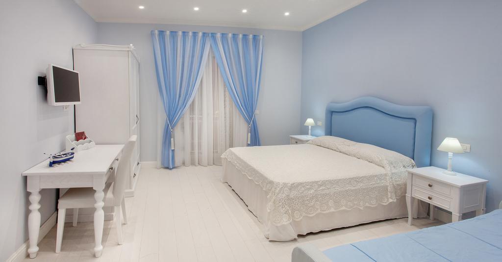 Domus Rosa Bed & Breakfast Naples Room photo